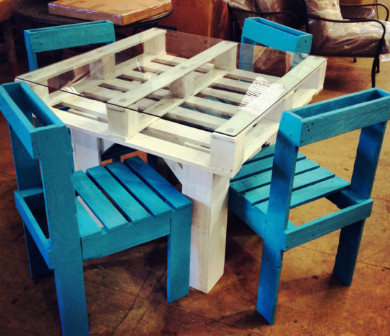 how to make a pallet chair instructions